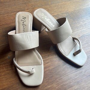 Mattise Nude Block Heel - size 9